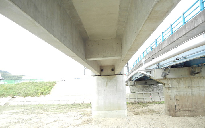 株式会社永和工業は橋梁工事最先端の技術で橋梁の建設に取り組むプロフェッショナル集団です。技術力向上に努め、橋梁など鋼構造物の架設に携わり生活や産業を支える基幹として貢献しております