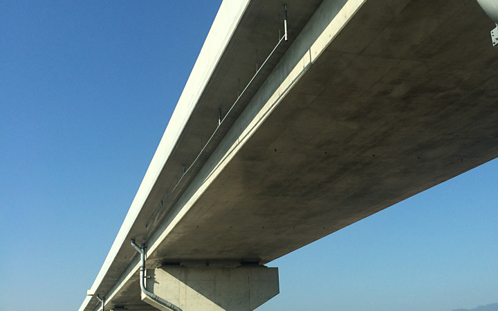 株式会社永和工業は橋梁工事最先端の技術で橋梁の建設に取り組むプロフェッショナル集団です。技術力向上に努め、橋梁など鋼構造物の架設に携わり生活や産業を支える基幹として貢献しております