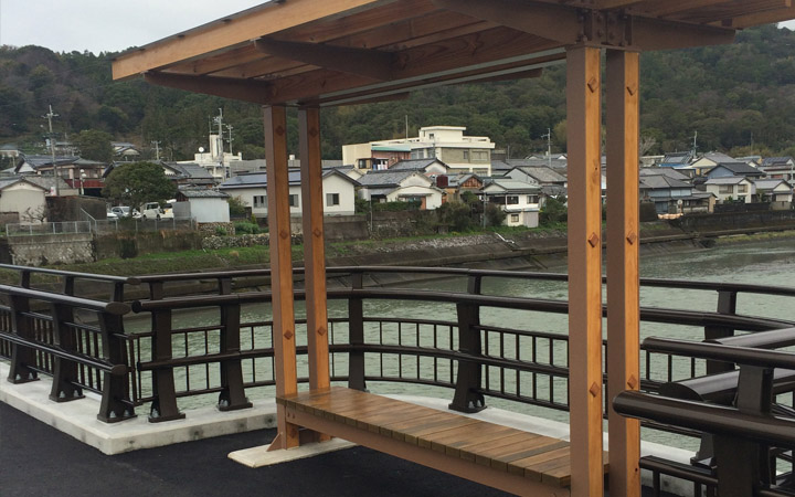 株式会社永和工業は橋梁工事最先端の技術で橋梁の建設に取り組むプロフェッショナル集団です。技術力向上に努め、橋梁など鋼構造物の架設に携わり生活や産業を支える基幹として貢献しております