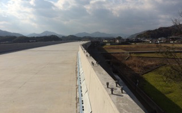 株式会社永和工業は橋梁工事最先端の技術で橋梁の建設に取り組むプロフェッショナル集団です。技術力向上に努め、橋梁など鋼構造物の架設に携わり生活や産業を支える基幹として貢献しております