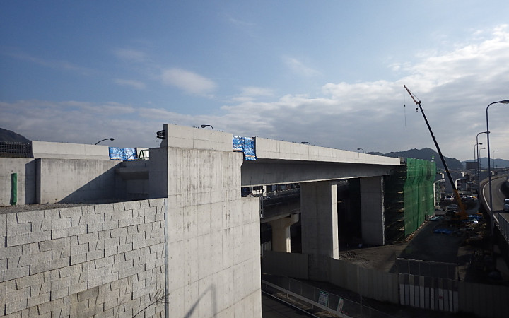 株式会社永和工業は橋梁工事最先端の技術で橋梁の建設に取り組むプロフェッショナル集団です。技術力向上に努め、橋梁など鋼構造物の架設に携わり生活や産業を支える基幹として貢献しております