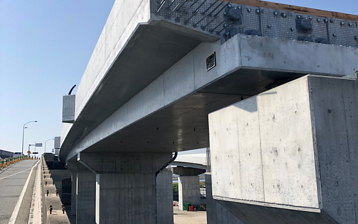 株式会社永和工業は橋梁工事最先端の技術で橋梁の建設に取り組むプロフェッショナル集団です。技術力向上に努め、橋梁など鋼構造物の架設に携わり生活や産業を支える基幹として貢献しております