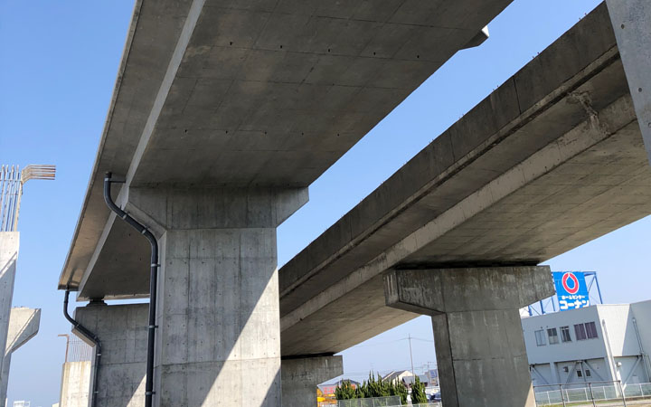 株式会社永和工業は橋梁工事最先端の技術で橋梁の建設に取り組むプロフェッショナル集団です。技術力向上に努め、橋梁など鋼構造物の架設に携わり生活や産業を支える基幹として貢献しております