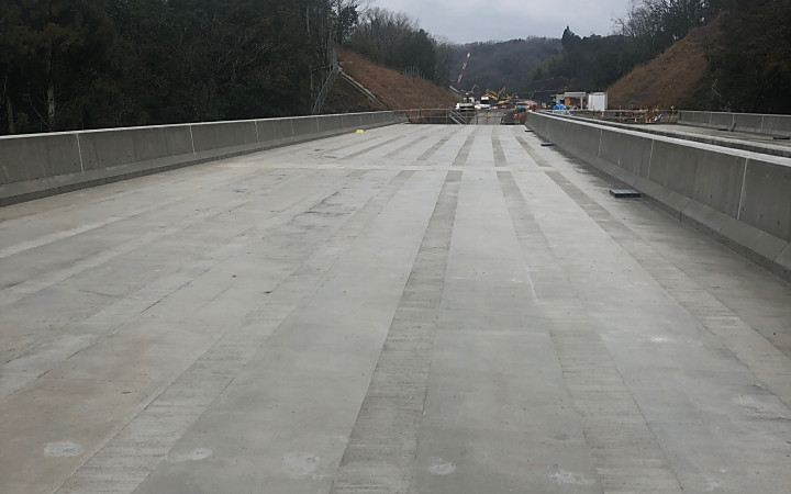 株式会社永和工業は橋梁工事最先端の技術で橋梁の建設に取り組むプロフェッショナル集団です。技術力向上に努め、橋梁など鋼構造物の架設に携わり生活や産業を支える基幹として貢献しております