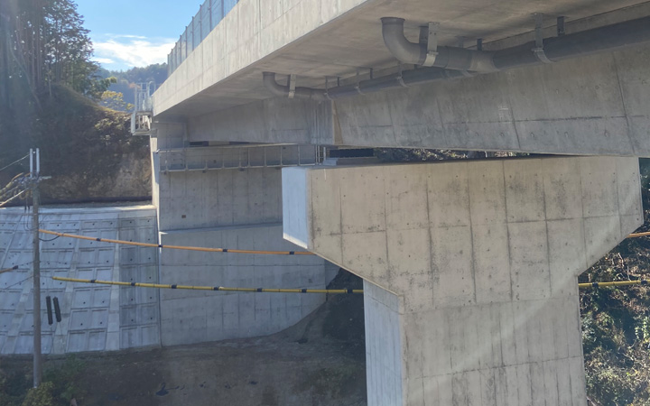 株式会社永和工業は橋梁工事最先端の技術で橋梁の建設に取り組むプロフェッショナル集団です。技術力向上に努め、橋梁など鋼構造物の架設に携わり生活や産業を支える基幹として貢献しております