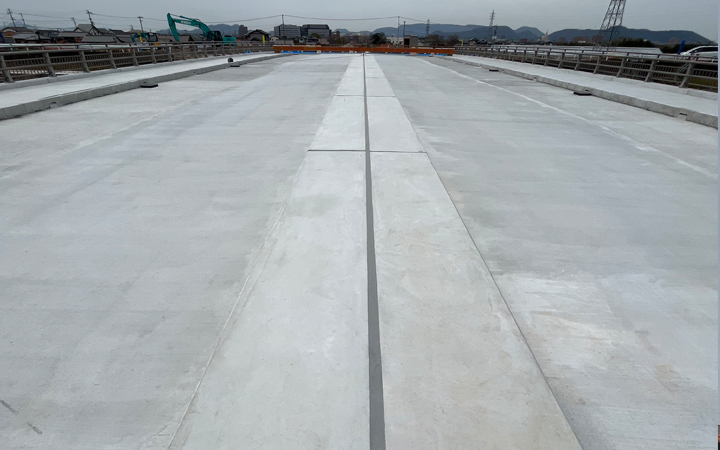 株式会社永和工業は橋梁工事最先端の技術で橋梁の建設に取り組むプロフェッショナル集団です。技術力向上に努め、橋梁など鋼構造物の架設に携わり生活や産業を支える基幹として貢献しております